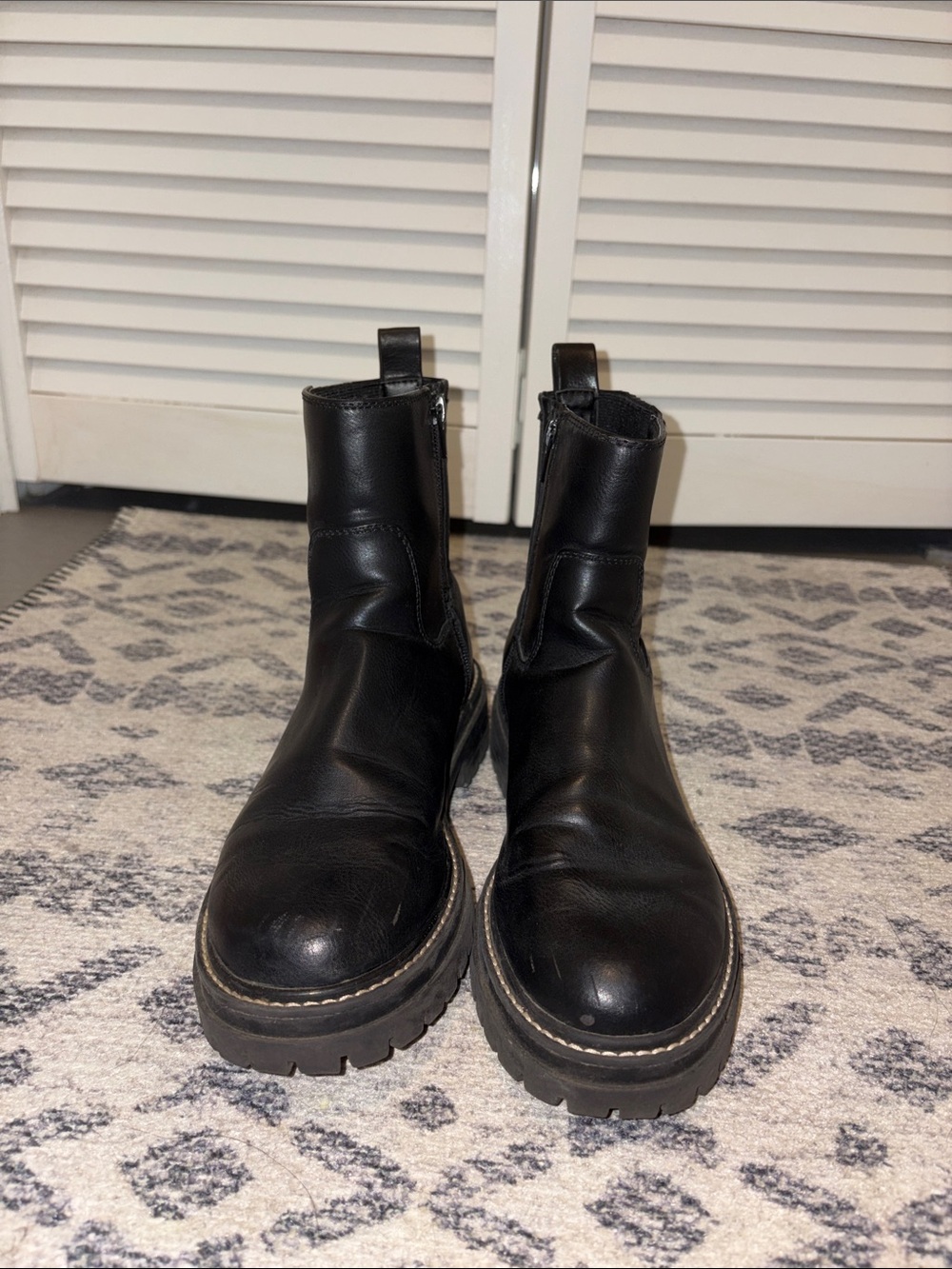 Black Leather Chunky Sole Chelsea Boots
